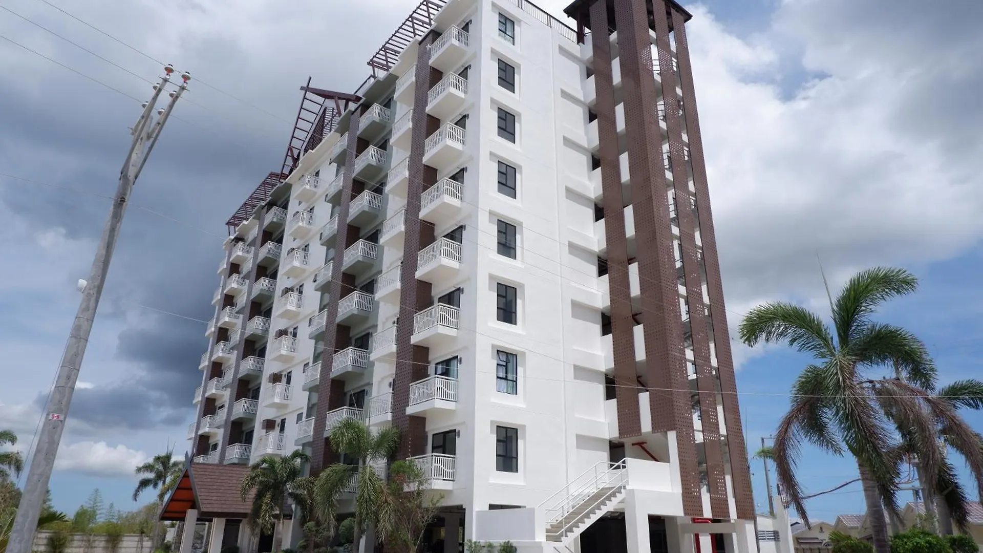 Brand New Condo With Scenic View And Pool Dauis Filipíny